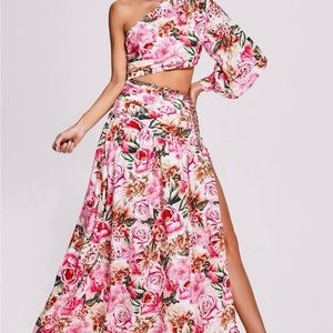 White flower maxi dress